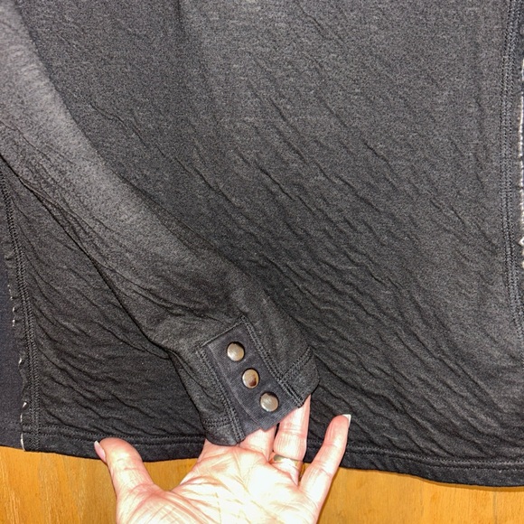 Carbon2Cobalt Women's Long Sleeve Tee - Black - Picture 6 of 9